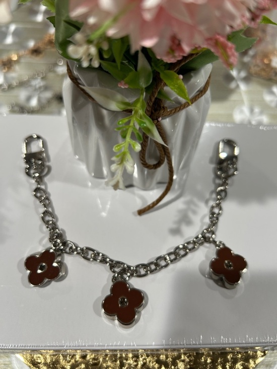 Unbranded Accessories - 392. Silver Bag Chain with Chunky Double Sided Brown Flower Charms. 10”